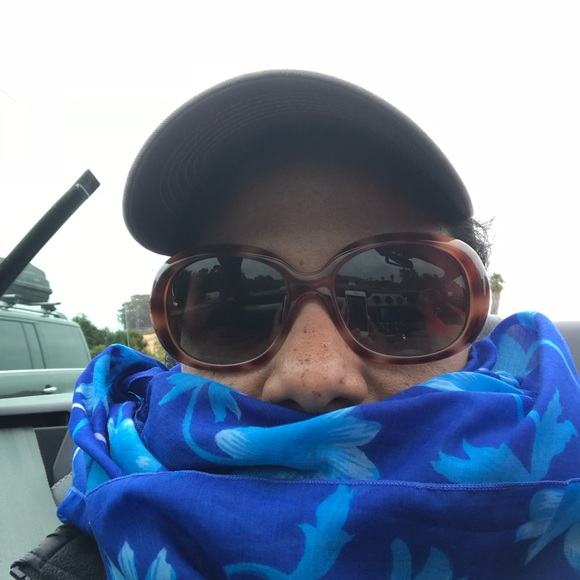 Meet your Posher, Sandy - Picture 4 of 4